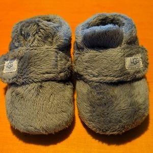 Uggs Brixbee Infant slipper